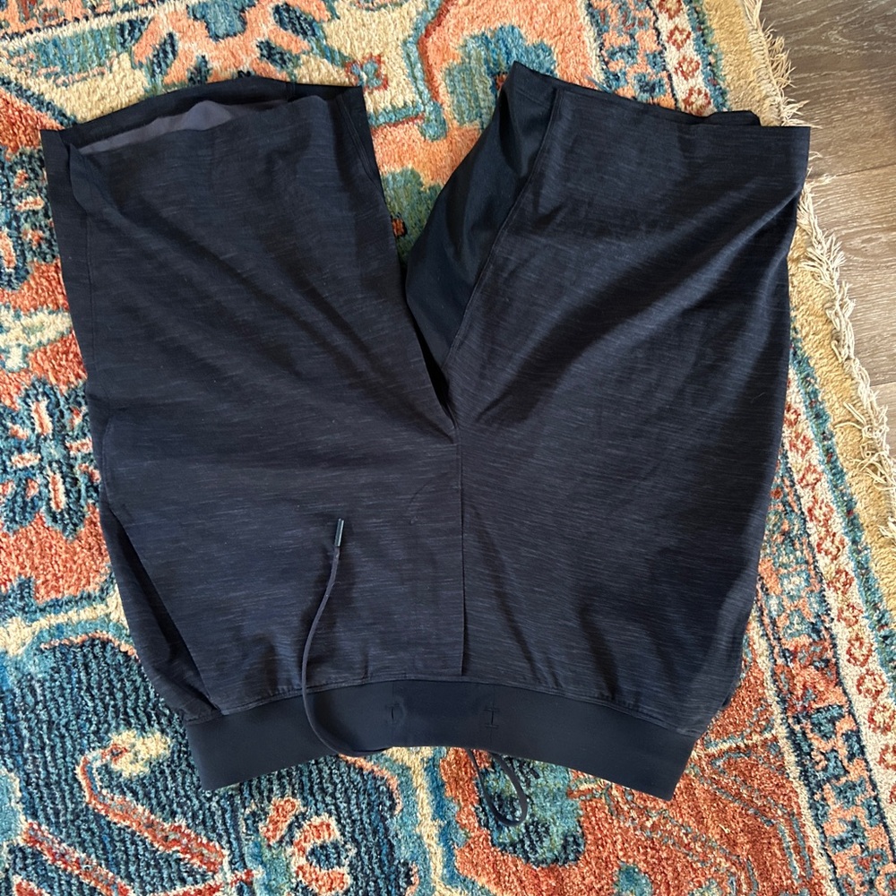 Men’s Lululemon shorts